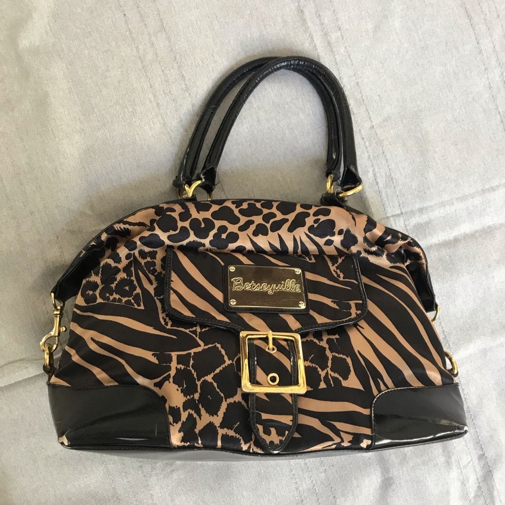 Betsey Johnson Betseyville animal print purse